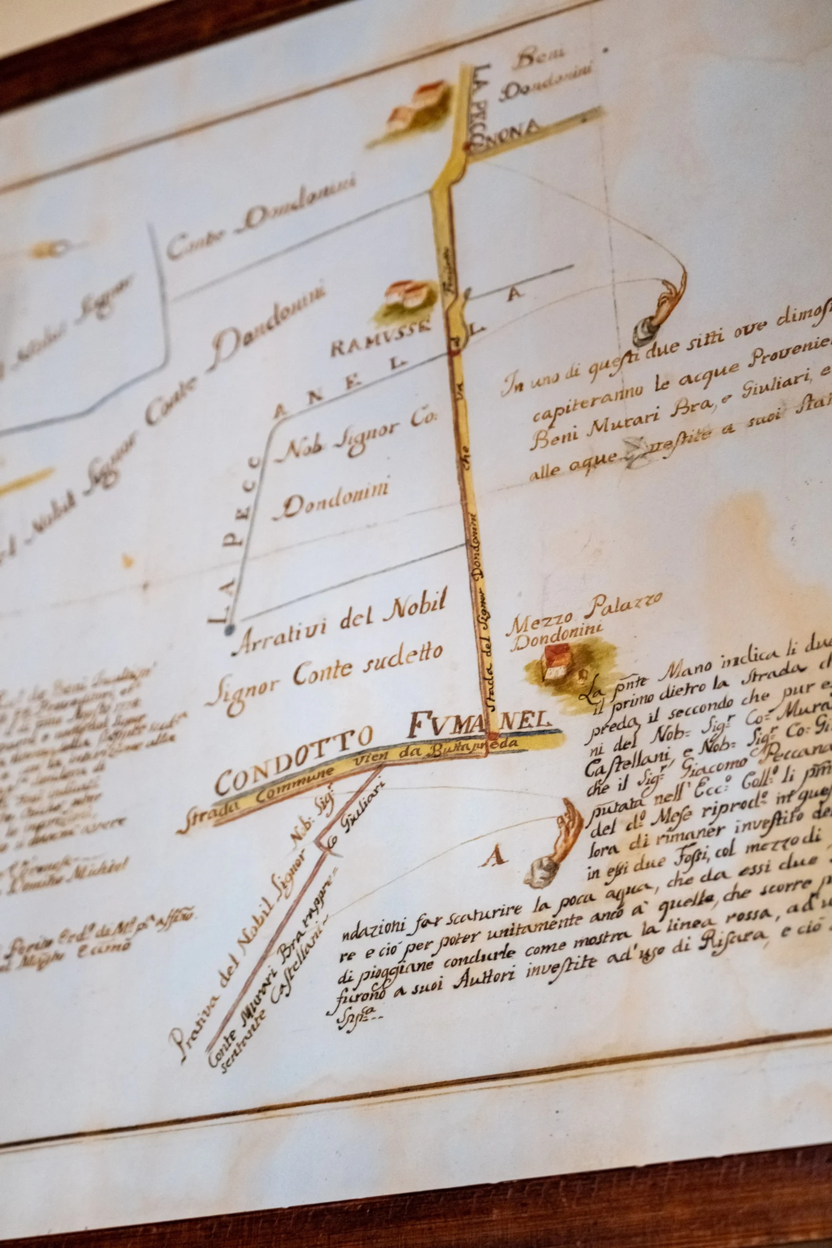 Antica mappa del condotto Fumanelli e delle proprietà nobiliari nella zona di San Floriano, Valpolicella.